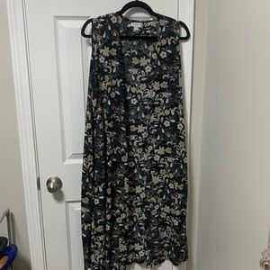 LuLaRoe Joy paisley